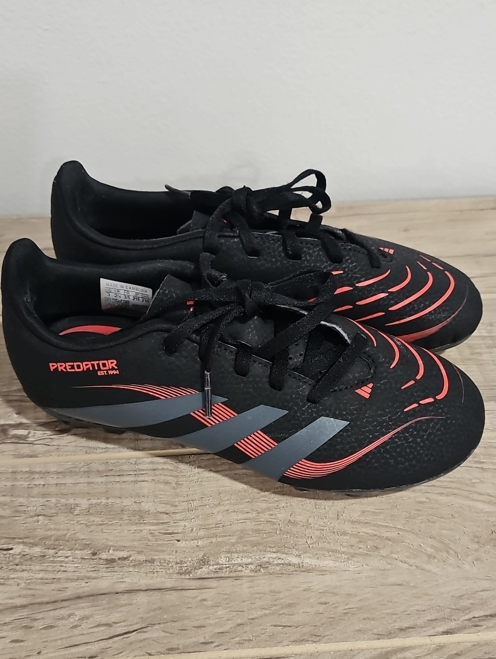 Adidas Predator Unisex Cleats Size 3